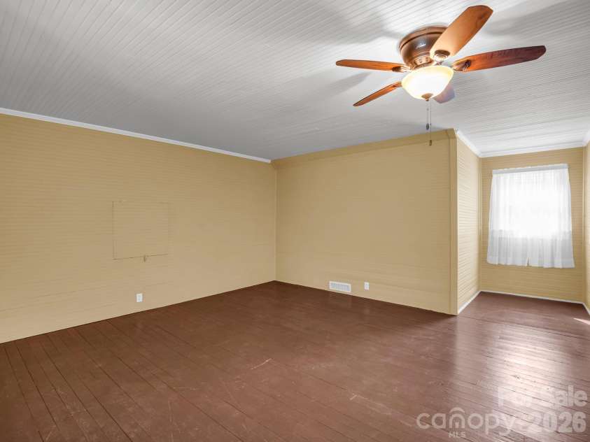 551 Main Street, Rutherfordton, NC 28139.  MLS# CAR4384020, YatesRealty ID 51322. 
