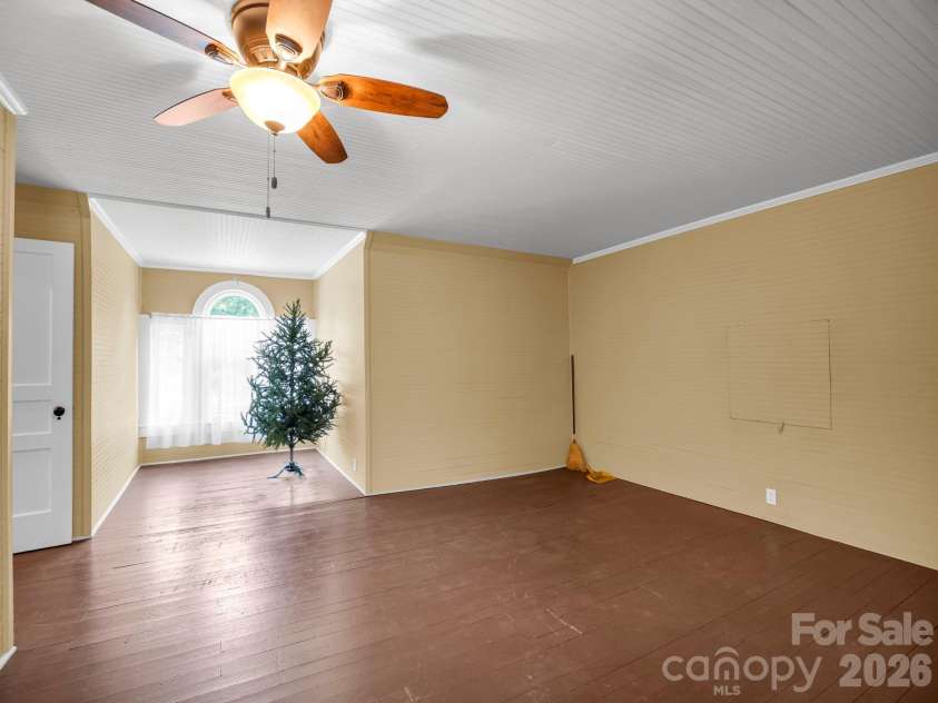 551 Main Street, Rutherfordton, NC 28139.  MLS# CAR4384020, YatesRealty ID 51322. 
