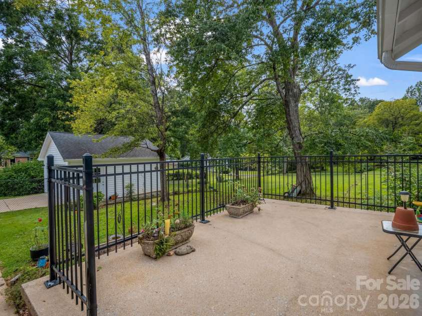 551 Main Street, Rutherfordton, NC 28139.  MLS# CAR4384020, YatesRealty ID 51322. 