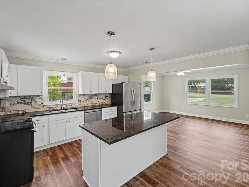 1240 Glenarden Drive, Rock Hill, SC 29730.  MLS# CAR4407044, YatesRealty ID 51323. 