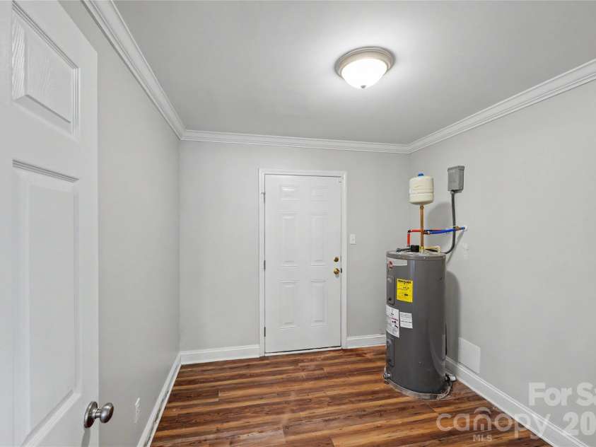 1240 Glenarden Drive, Rock Hill, SC 29730.  MLS# CAR4407044, YatesRealty ID 51323. 