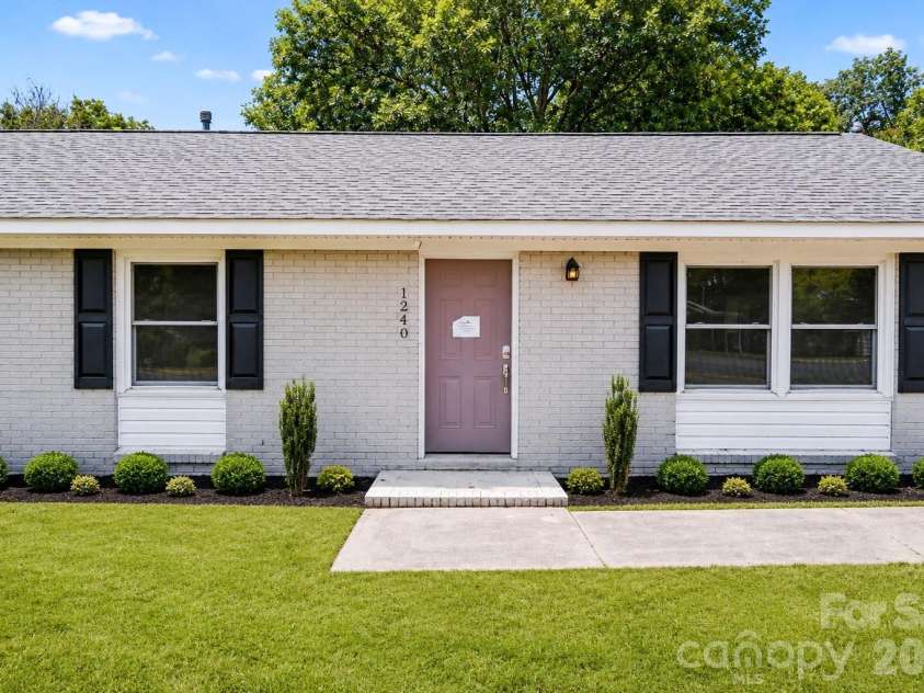 1240 Glenarden Drive, Rock Hill, SC 29730.  MLS# CAR4407044, YatesRealty ID 51323. Digitally enhanced; grass virtually added.