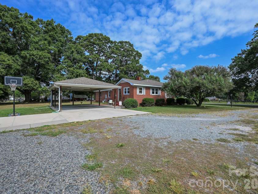 6920 Indian Trail Fairview Road, Indian Trail, NC 28079.  MLS# CAR4425375, YatesRealty ID 51325. 