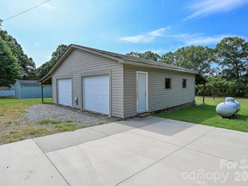 6920 Indian Trail Fairview Road, Indian Trail, NC 28079.  MLS# CAR4425375, YatesRealty ID 51325. 