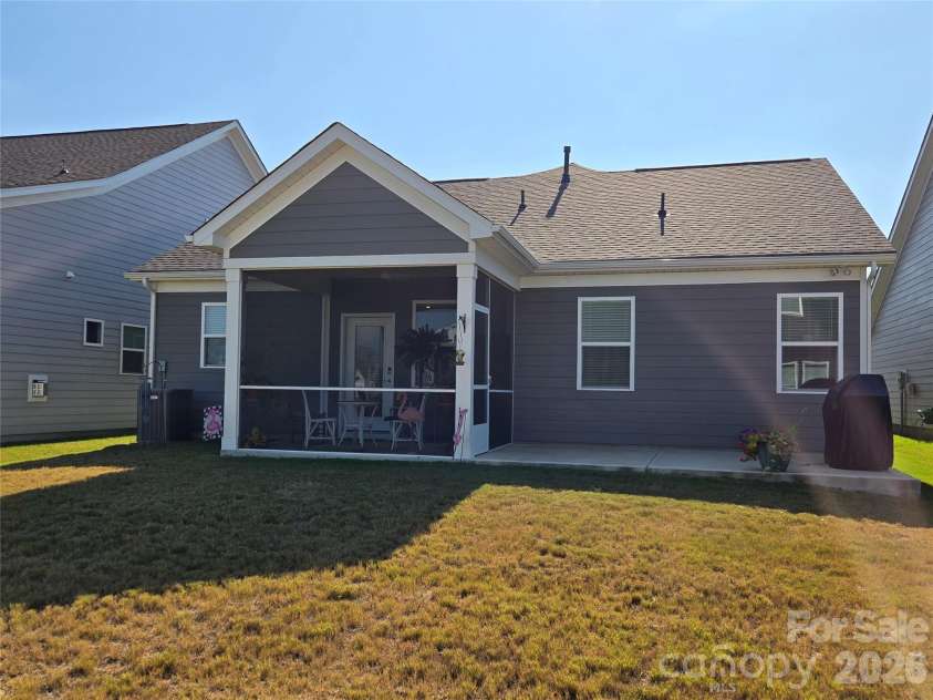 324 Sunharvest Lane, Indian Trail, NC 28079.  MLS# CAR4425620, YatesRealty ID 51326. 