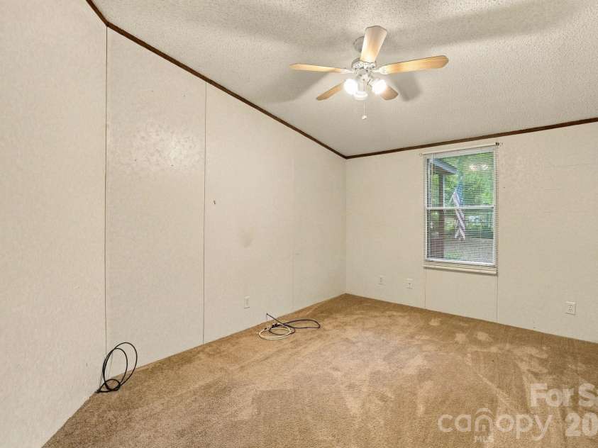 5209 Timber Creek Court, Kings Mountain, NC 28086.  MLS# CAR4425357, YatesRealty ID 51327. 