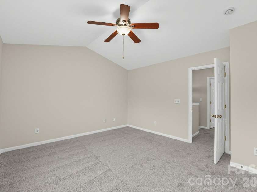 1527 Maypine Commons Way, Rock Hill, SC 29732.  MLS# CAR4425435, YatesRealty ID 51329. 