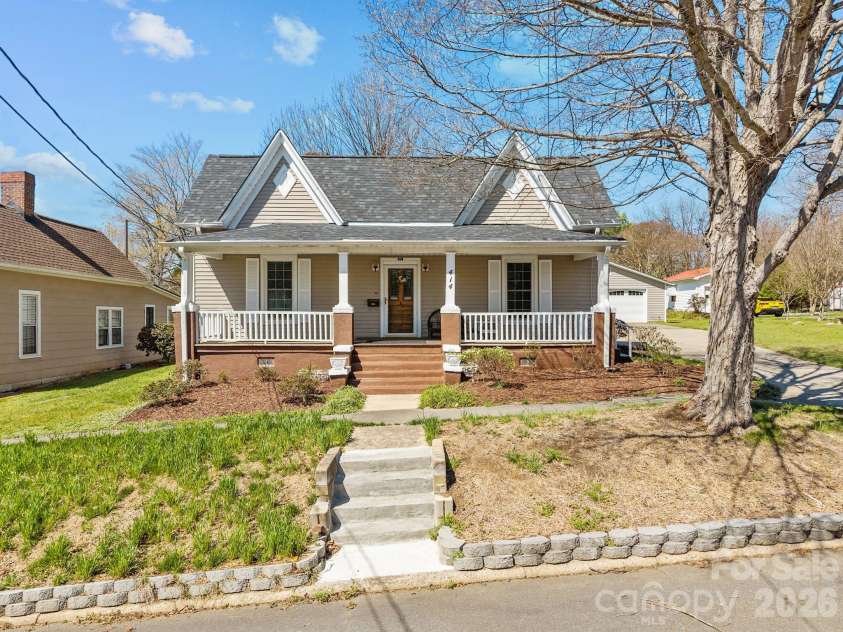 414 Spencer Avenue, Spencer, NC 28159.  MLS# CAR4359494, YatesRealty ID 5133. 