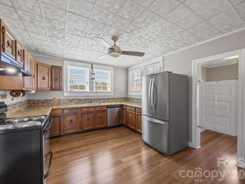 414 Spencer Avenue, Spencer, NC 28159.  MLS# CAR4359494, YatesRealty ID 5133. 