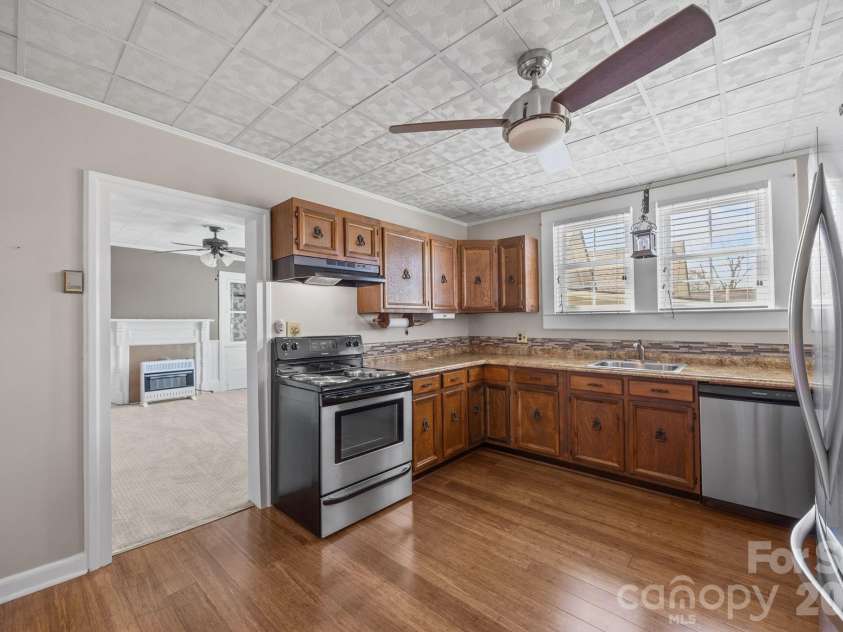 414 Spencer Avenue, Spencer, NC 28159.  MLS# CAR4359494, YatesRealty ID 5133. 