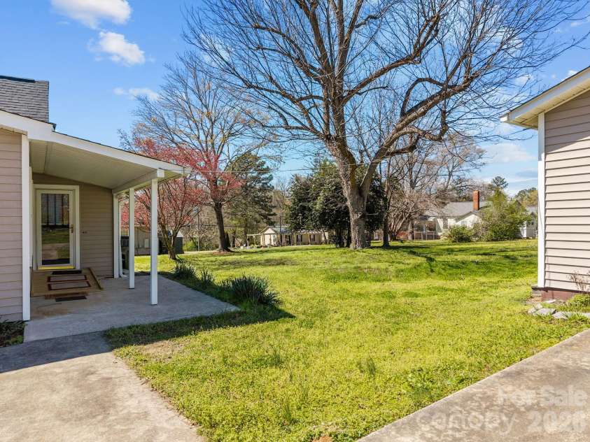 414 Spencer Avenue, Spencer, NC 28159.  MLS# CAR4359494, YatesRealty ID 5133. 