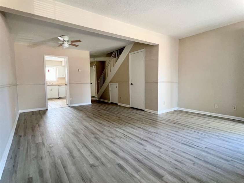 5810 Hunting Ridge Lane, Charlotte, NC 28212.  MLS# CAR4225012, YatesRealty ID 5133. 