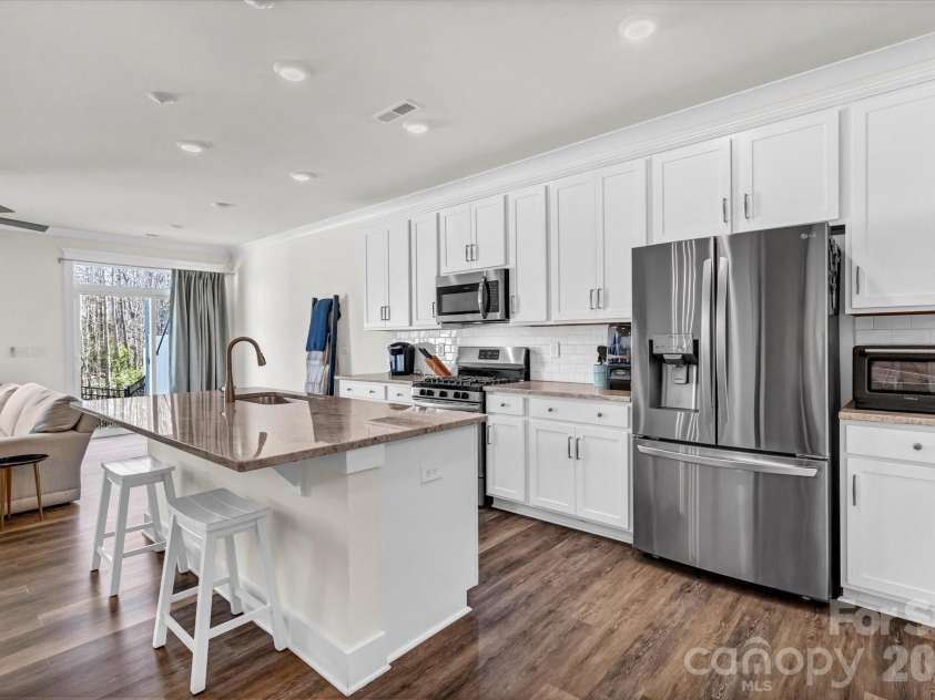 2149 Bexar Trail, Matthews, NC 28105.  MLS# CAR4424483, YatesRealty ID 51330. 