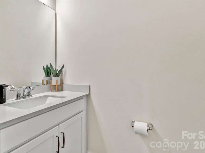 2149 Bexar Trail, Matthews, NC 28105.  MLS# CAR4424483, YatesRealty ID 51330. 