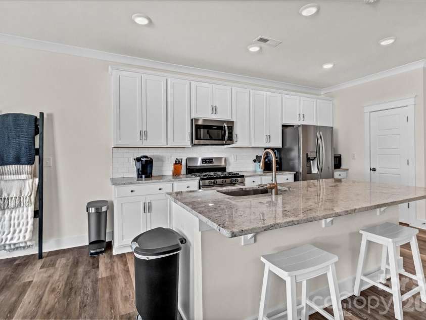 2149 Bexar Trail, Matthews, NC 28105.  MLS# CAR4424483, YatesRealty ID 51330. 
