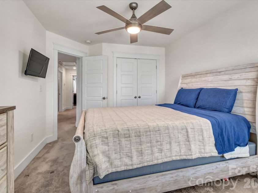 2149 Bexar Trail, Matthews, NC 28105.  MLS# CAR4424483, YatesRealty ID 51330. 