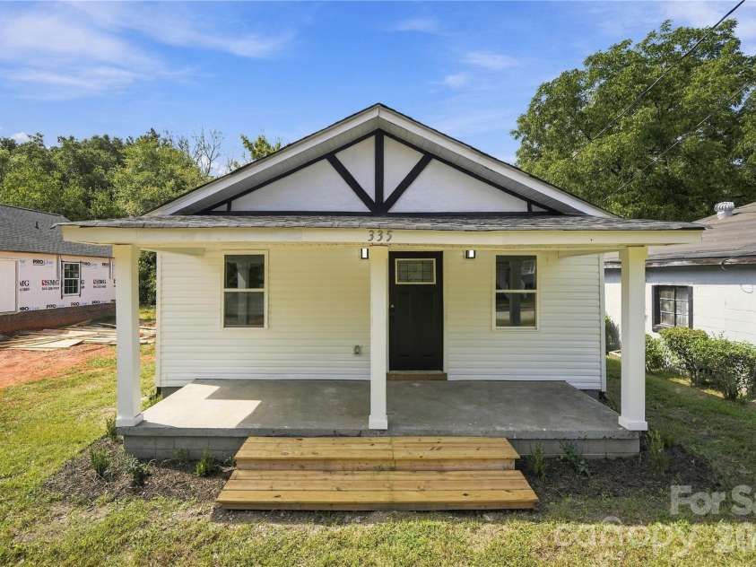 335 Baker Street, Rock Hill, SC 29730.  MLS# CAR4425717, YatesRealty ID 51334. 