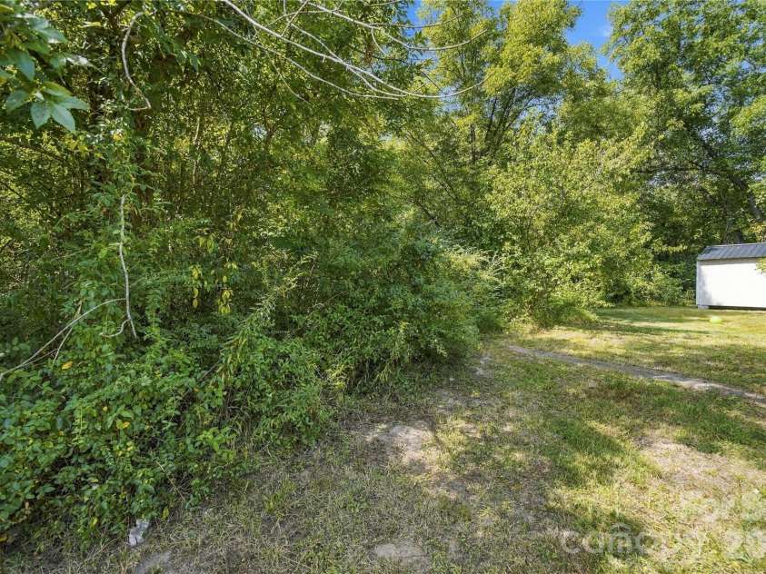 335 Baker Street, Rock Hill, SC 29730.  MLS# CAR4425717, YatesRealty ID 51334. 