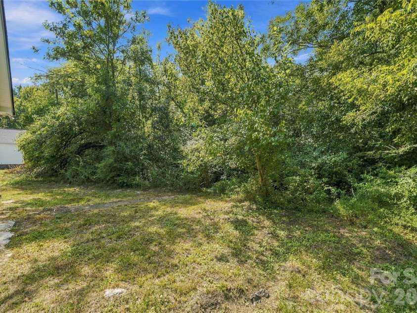 335 Baker Street, Rock Hill, SC 29730.  MLS# CAR4425717, YatesRealty ID 51334. 