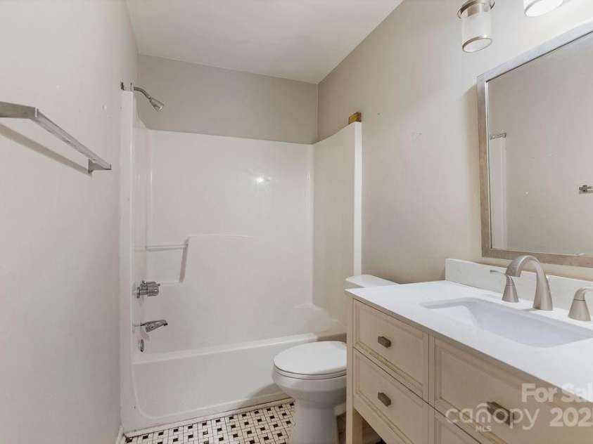 227 Coley Farm Road, Fuquay-Varina, NC 27526.  MLS# CAR4223109, YatesRealty ID 5134. 