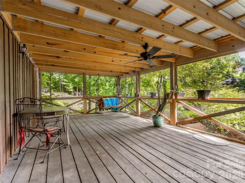 435 Three Quarter Creek Road, Burnsville, NC 28714.  MLS# CAR4425746, YatesRealty ID 51345. 