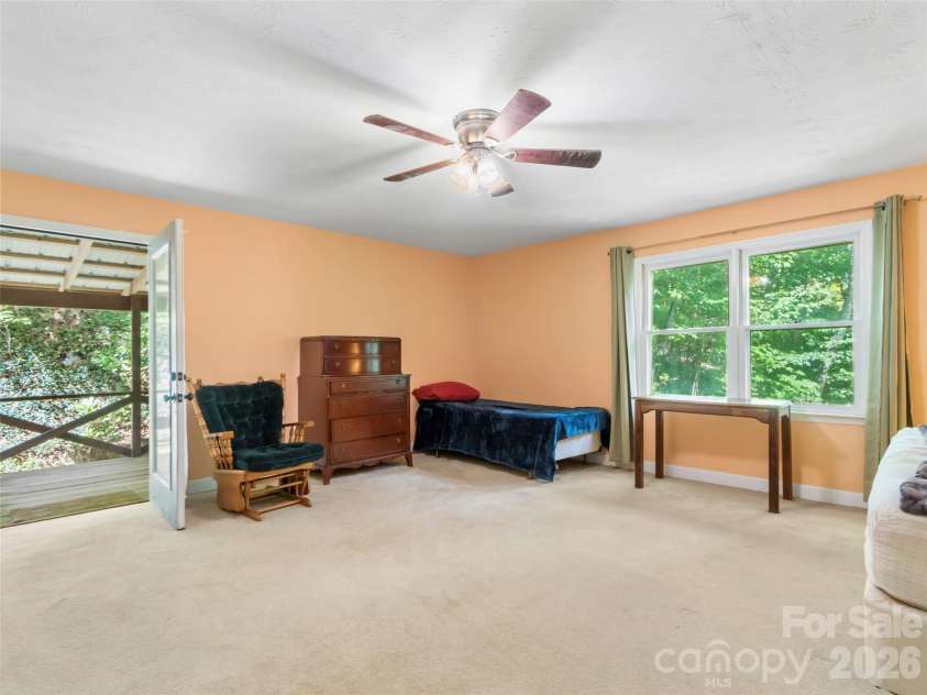 435 Three Quarter Creek Road, Burnsville, NC 28714.  MLS# CAR4425746, YatesRealty ID 51345. 