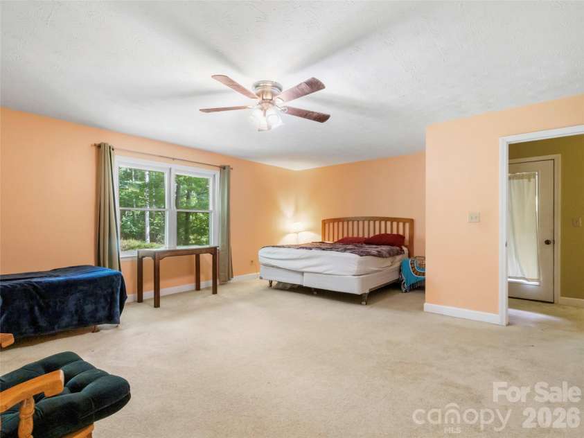 435 Three Quarter Creek Road, Burnsville, NC 28714.  MLS# CAR4425746, YatesRealty ID 51345. 