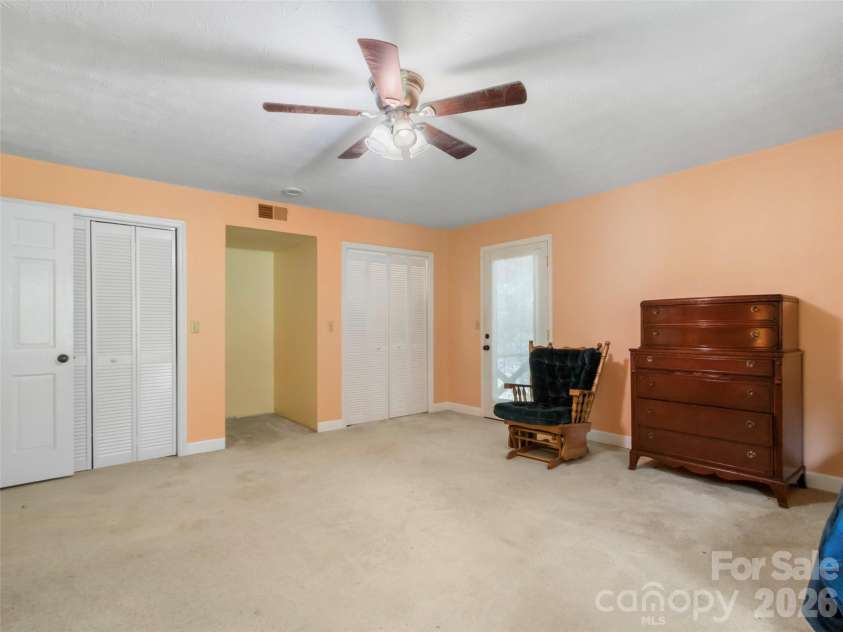 435 Three Quarter Creek Road, Burnsville, NC 28714.  MLS# CAR4425746, YatesRealty ID 51345. 