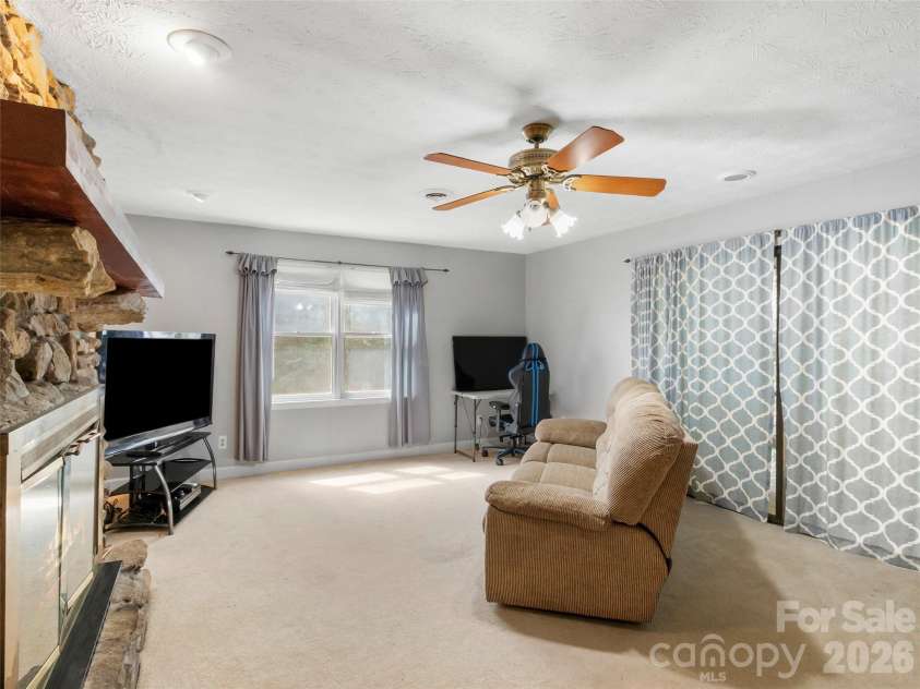435 Three Quarter Creek Road, Burnsville, NC 28714.  MLS# CAR4425746, YatesRealty ID 51345. 