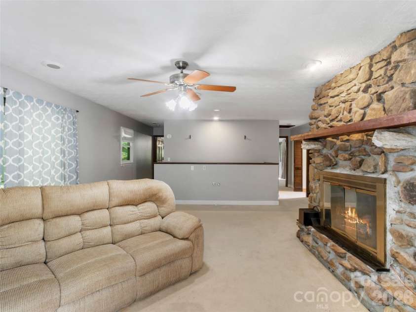 435 Three Quarter Creek Road, Burnsville, NC 28714.  MLS# CAR4425746, YatesRealty ID 51345. 