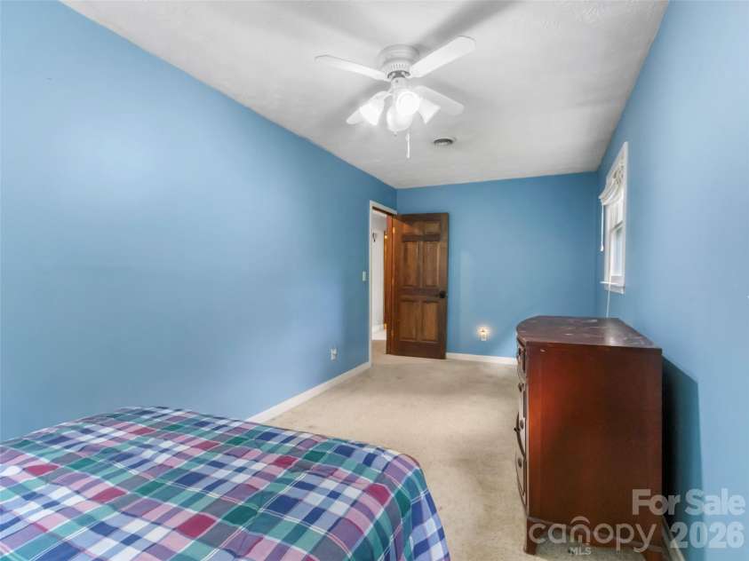 435 Three Quarter Creek Road, Burnsville, NC 28714.  MLS# CAR4425746, YatesRealty ID 51345. 