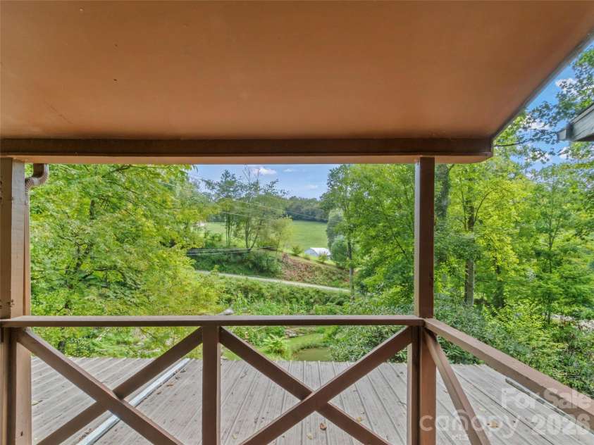 435 Three Quarter Creek Road, Burnsville, NC 28714.  MLS# CAR4425746, YatesRealty ID 51345. 