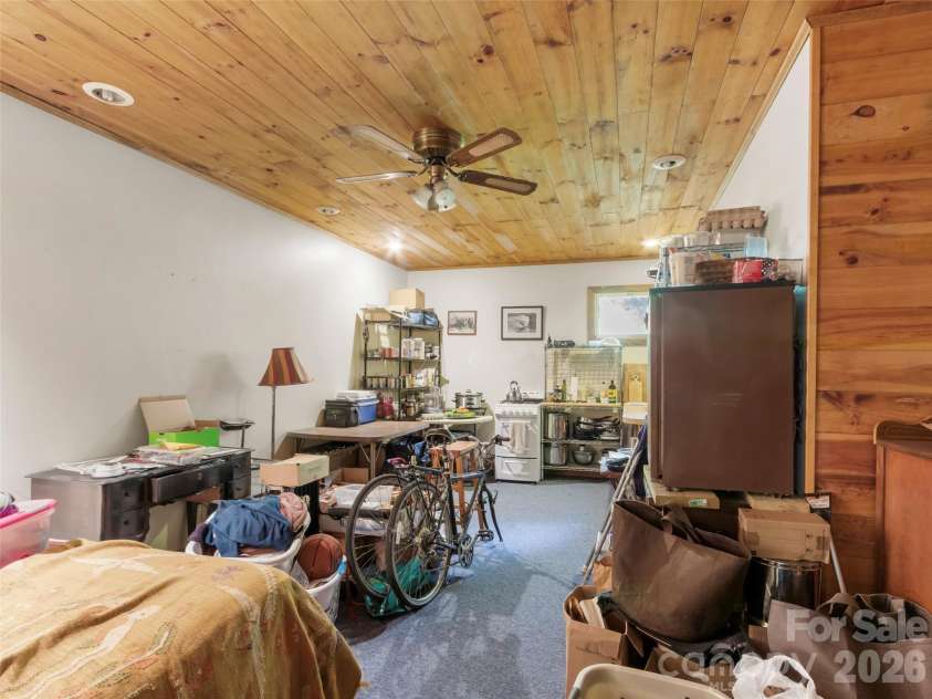 435 Three Quarter Creek Road, Burnsville, NC 28714.  MLS# CAR4425746, YatesRealty ID 51345. 