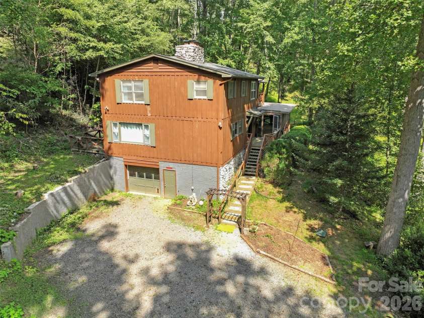 435 Three Quarter Creek Road, Burnsville, NC 28714.  MLS# CAR4425746, YatesRealty ID 51345. 