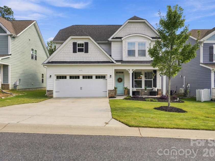 628 Heron View Drive, York, SC 29745.  MLS# CAR4420667, YatesRealty ID 51349. 