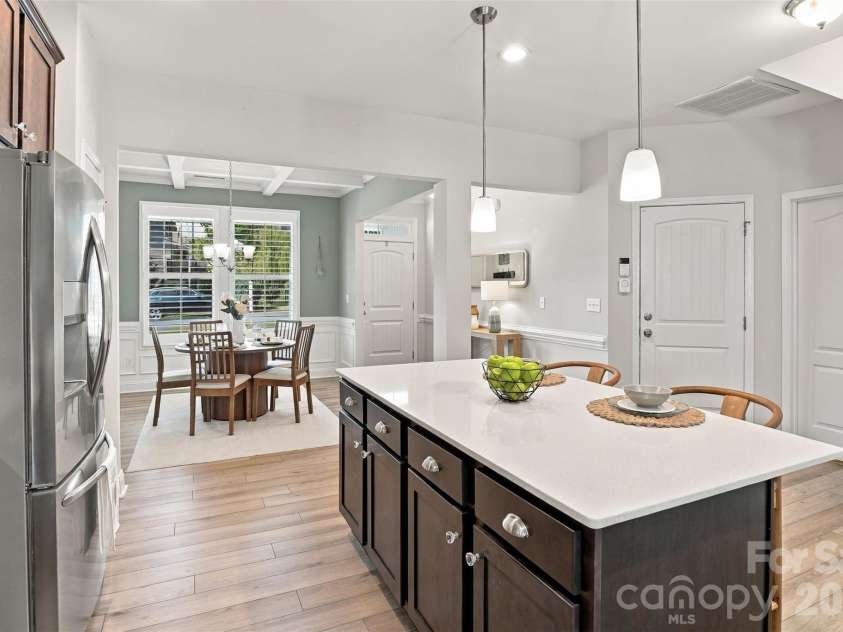 628 Heron View Drive, York, SC 29745.  MLS# CAR4420667, YatesRealty ID 51349. 