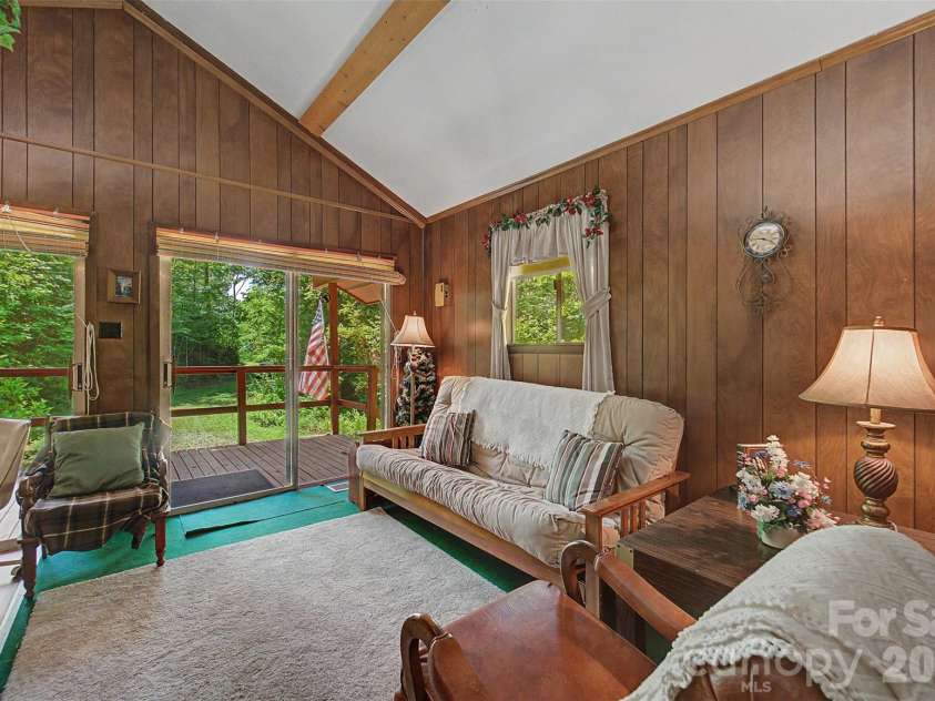 255 Bailey Avenue, Bryson City, NC 28713.  MLS# CAR4425736, YatesRealty ID 51351. 