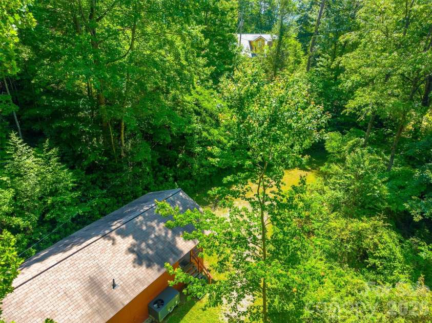 255 Bailey Avenue, Bryson City, NC 28713.  MLS# CAR4425736, YatesRealty ID 51351. 