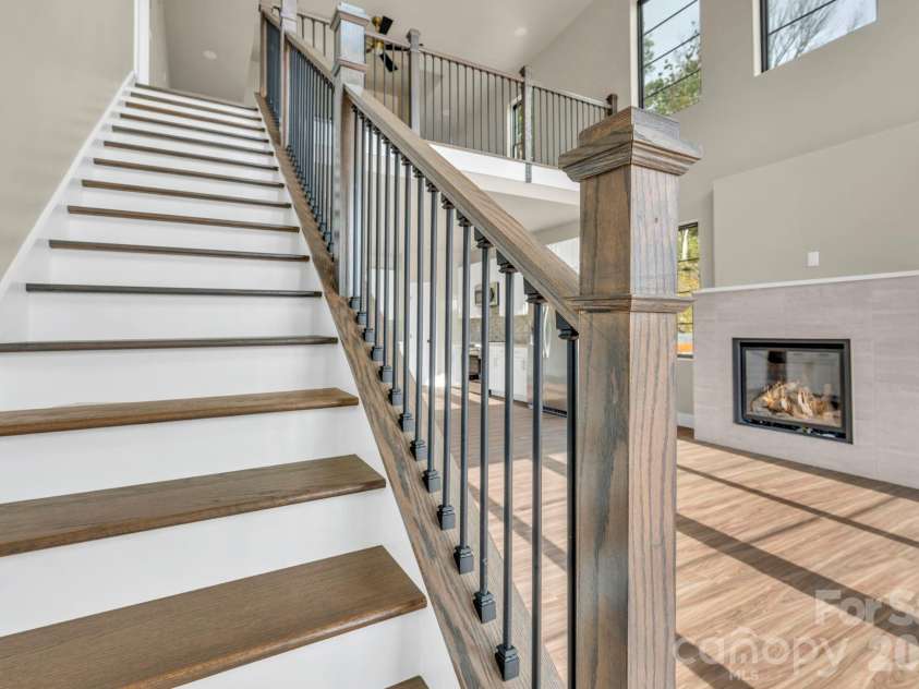 117 Snowcloud Drive, Seven Devils, NC 28604.  MLS# CAR4425772, YatesRealty ID 51352. 