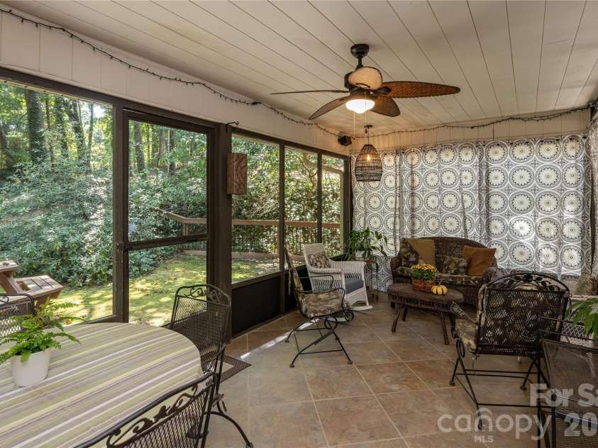 906 Indian Hill Road, Hendersonville, NC 28792.  MLS# CAR4425706, YatesRealty ID 51354. 