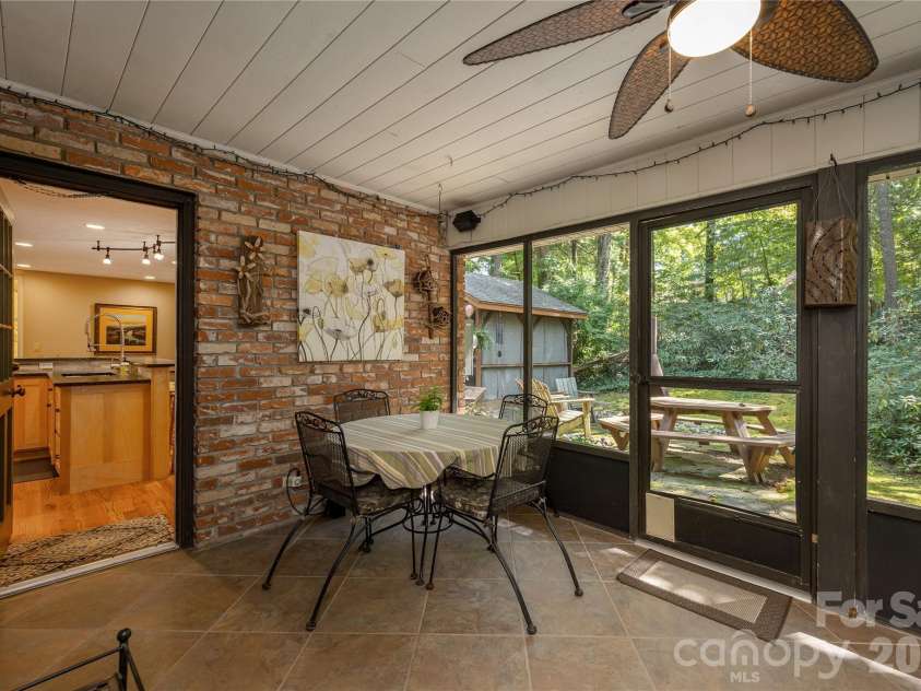 906 Indian Hill Road, Hendersonville, NC 28792.  MLS# CAR4425706, YatesRealty ID 51354. 