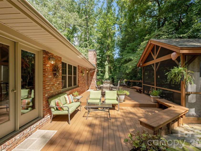 906 Indian Hill Road, Hendersonville, NC 28792.  MLS# CAR4425706, YatesRealty ID 51354. 