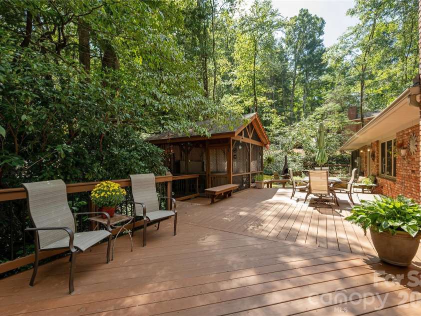 906 Indian Hill Road, Hendersonville, NC 28792.  MLS# CAR4425706, YatesRealty ID 51354. 