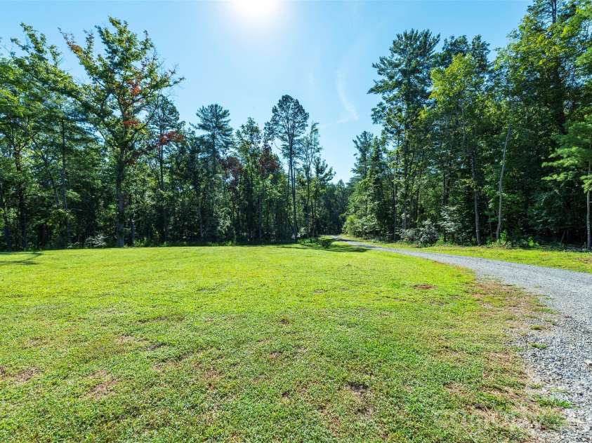 335 James View Road, Marion, NC 28752.  MLS# CAR4425169, YatesRealty ID 51355. 