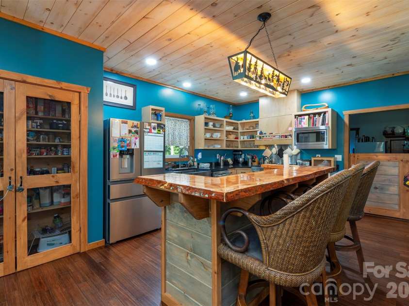 335 James View Road, Marion, NC 28752.  MLS# CAR4425169, YatesRealty ID 51355. 