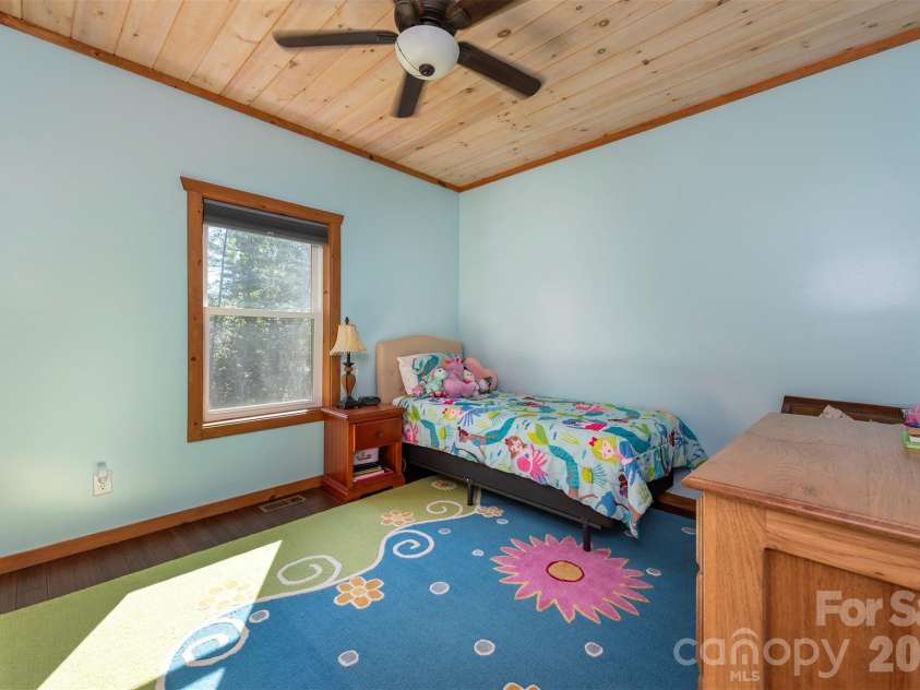 335 James View Road, Marion, NC 28752.  MLS# CAR4425169, YatesRealty ID 51355. 