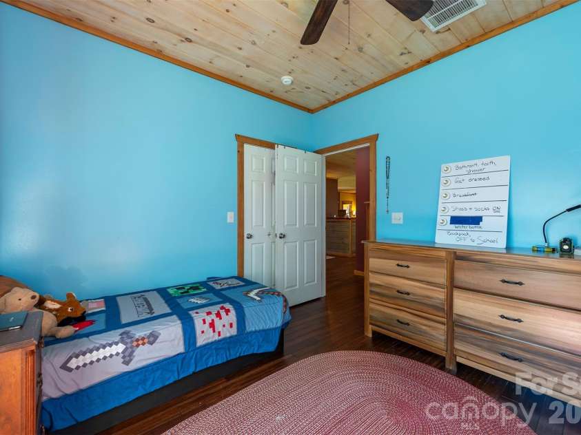 335 James View Road, Marion, NC 28752.  MLS# CAR4425169, YatesRealty ID 51355. 