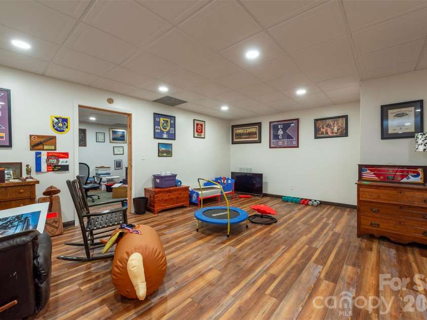 335 James View Road, Marion, NC 28752.  MLS# CAR4425169, YatesRealty ID 51355. 