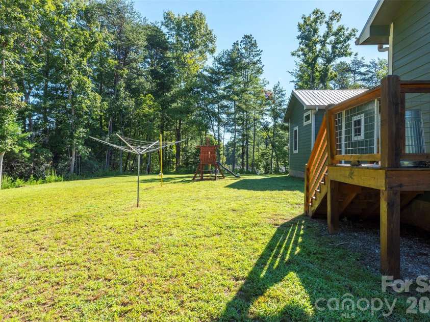 335 James View Road, Marion, NC 28752.  MLS# CAR4425169, YatesRealty ID 51355. 