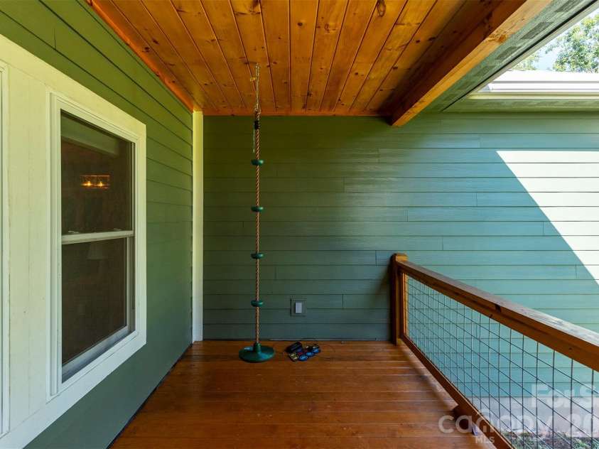 335 James View Road, Marion, NC 28752.  MLS# CAR4425169, YatesRealty ID 51355. 